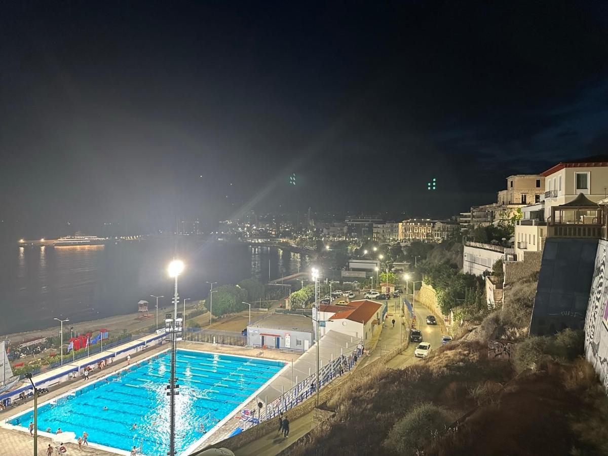Apartment Center Piraeus Location Kastella Passalimani Port Exterior photo